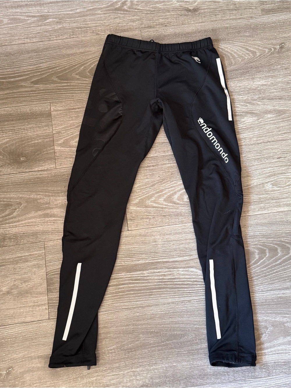 Endomondo by David Anderson Black Reflective Training Leggings. Size Large